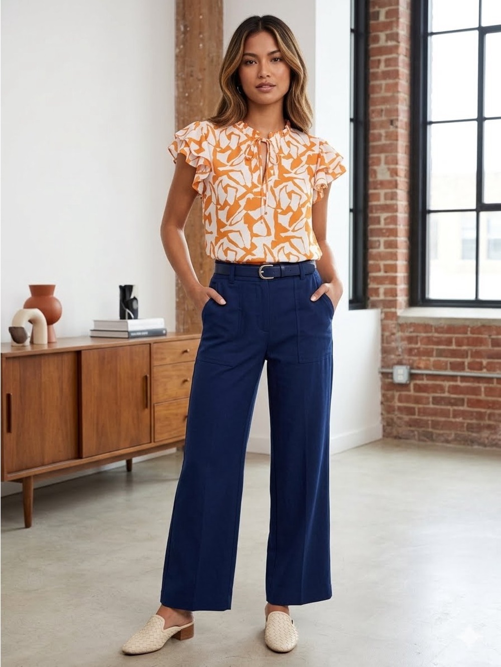 1.STATE Flutter Sleeve Tie Neck Blouse | Size Small